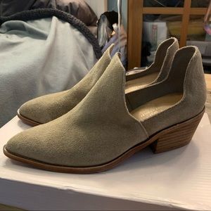 NEW Chinese Laundry Focus Bootie